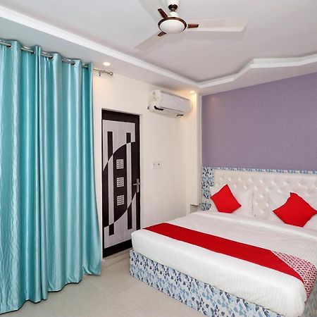 ניו דלהי Oyo 25130 Hotel Royal Inn מראה חיצוני תמונה