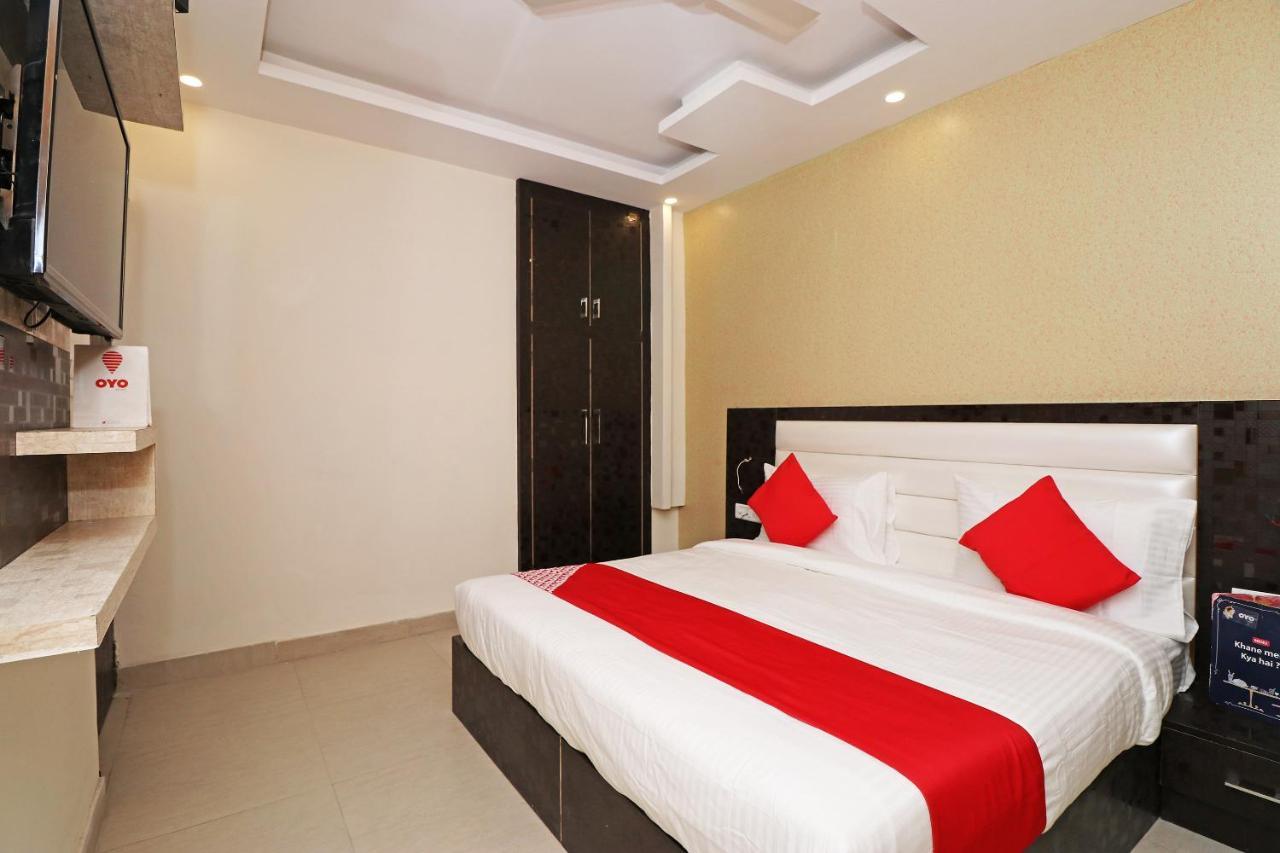 ניו דלהי Oyo 25130 Hotel Royal Inn מראה חיצוני תמונה