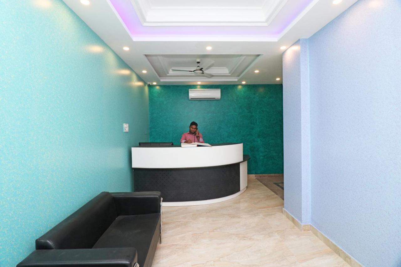 ניו דלהי Oyo 25130 Hotel Royal Inn מראה חיצוני תמונה