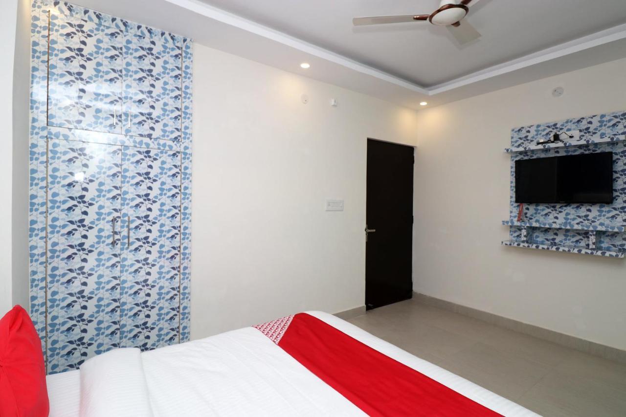 ניו דלהי Oyo 25130 Hotel Royal Inn מראה חיצוני תמונה