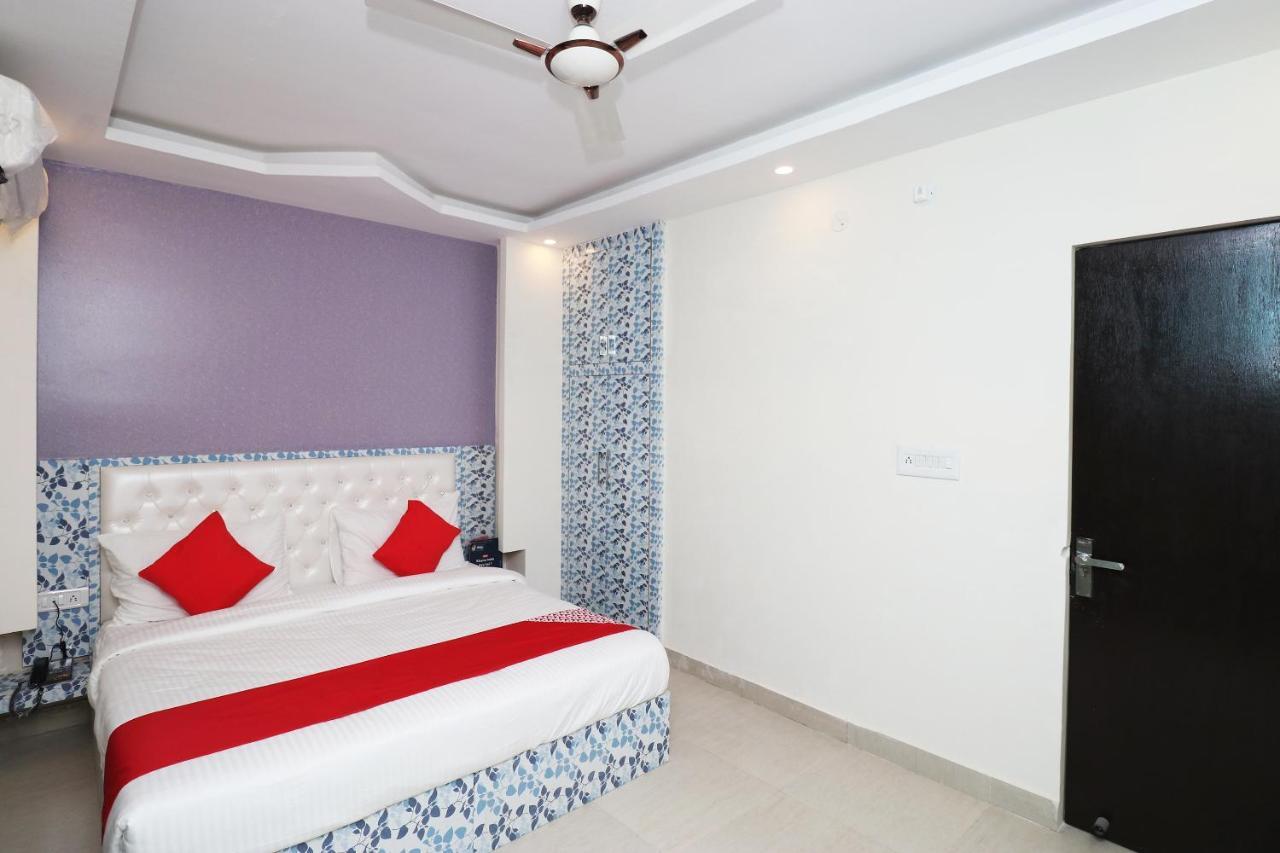 ניו דלהי Oyo 25130 Hotel Royal Inn מראה חיצוני תמונה