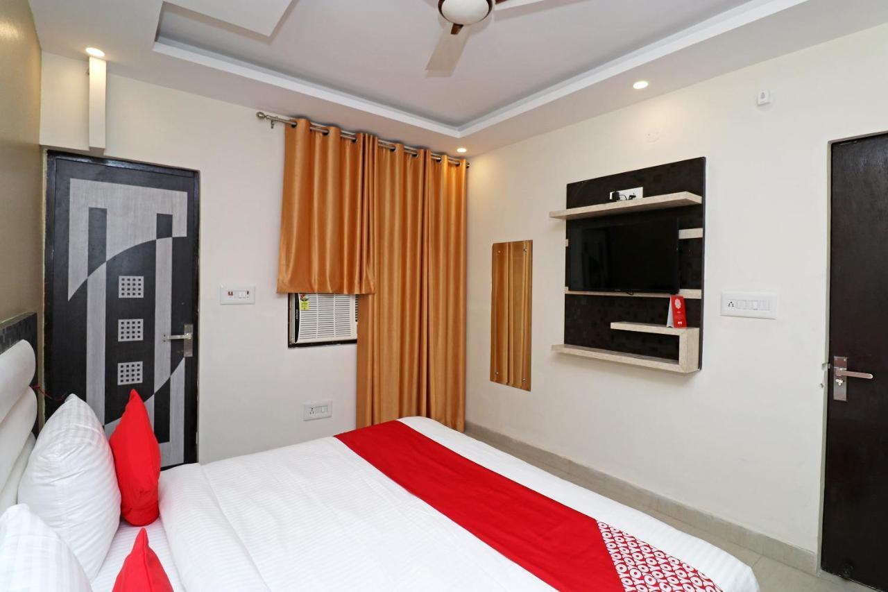 ניו דלהי Oyo 25130 Hotel Royal Inn מראה חיצוני תמונה