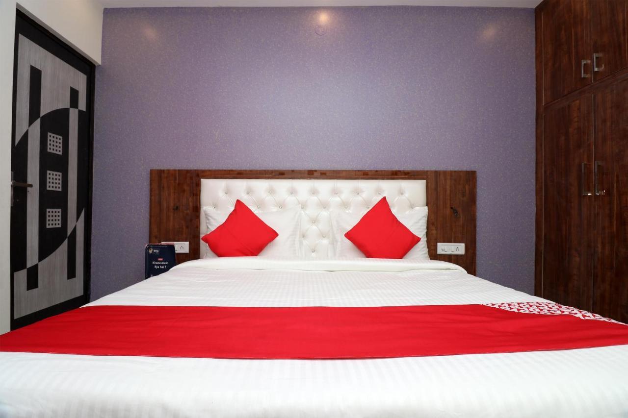ניו דלהי Oyo 25130 Hotel Royal Inn מראה חיצוני תמונה