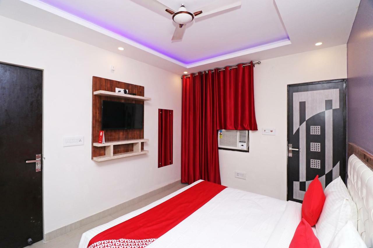 ניו דלהי Oyo 25130 Hotel Royal Inn מראה חיצוני תמונה